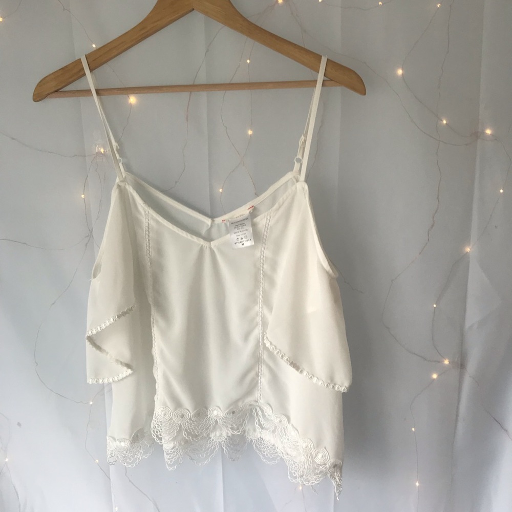 Off shoulder crop top